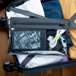 Nite Ize RUNOFF WATERPROOF TRAVEL POUCH - Packbeutel -Globetrotter Verkäufe 5637838755 n runoff waterproof travel pouch nite ize 24