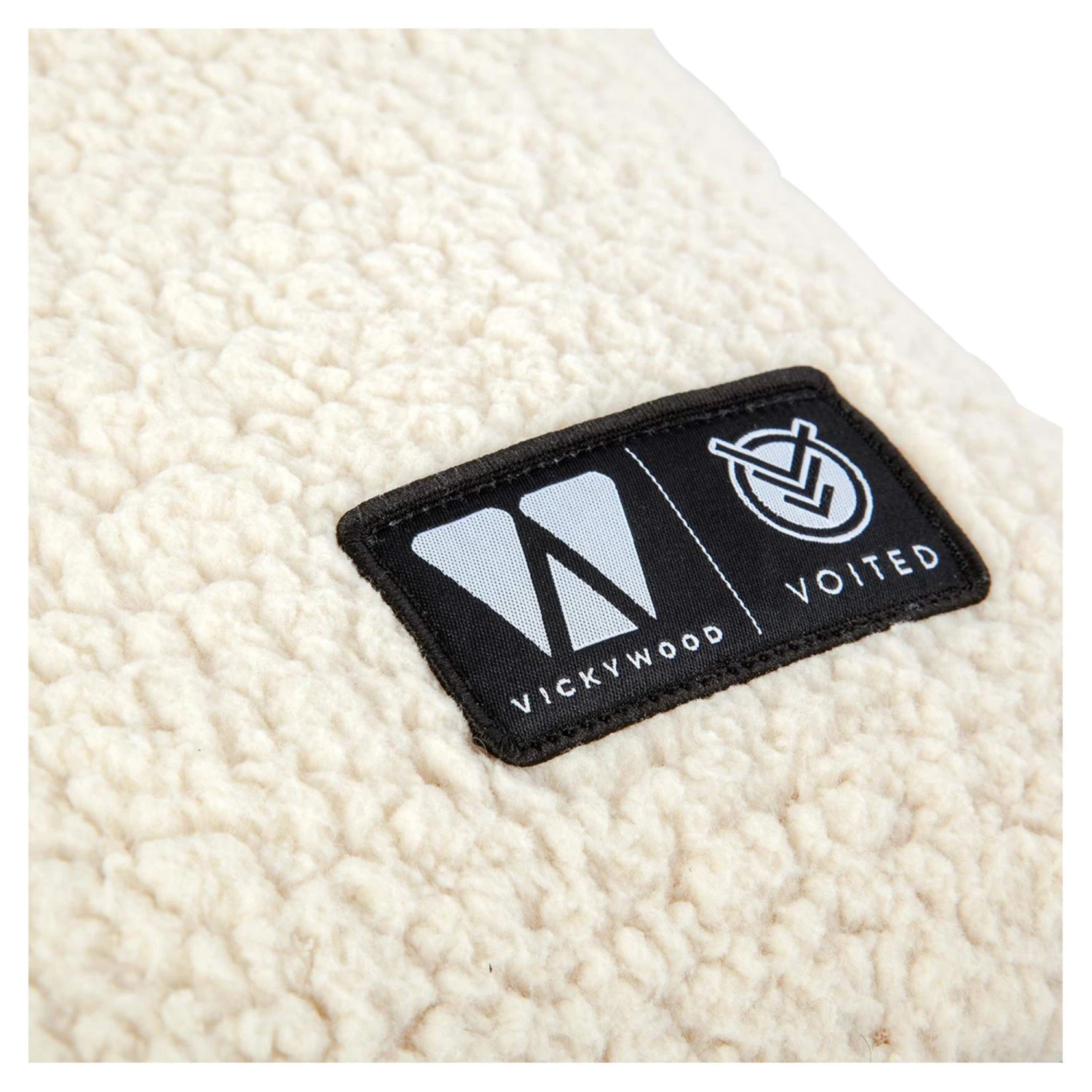 VICKYWOOD X VOITED CLOUDY TOUCH KISSENDECKE - Decke 8 VICKYWOOD X VOITED CLOUDY TOUCH KISSENDECKE - Decke – Bild 8